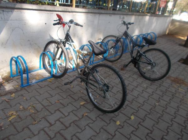 Bisiklet Park Yeri Yapılmıştır